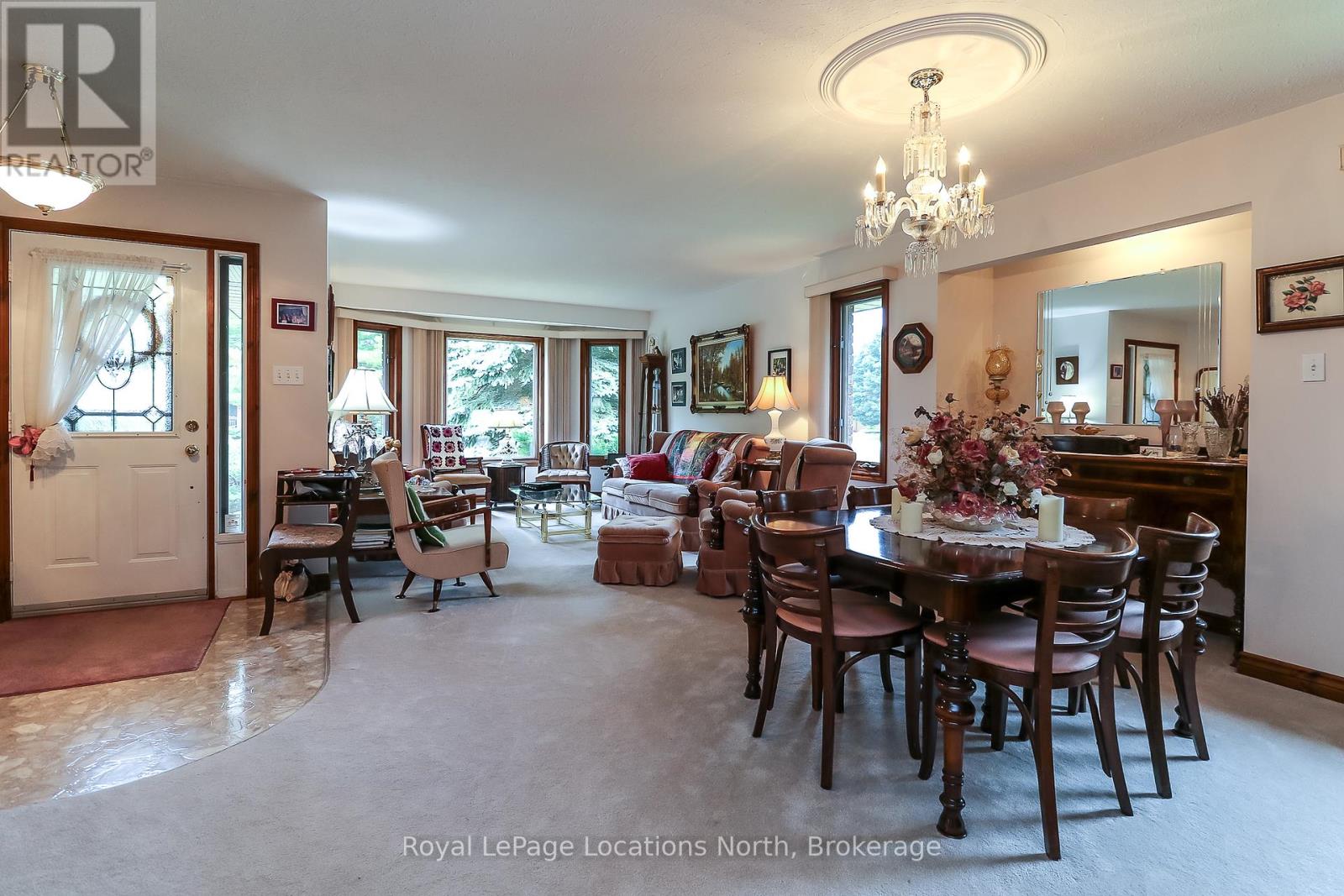3 Kelley Crescent, Wasaga Beach, Ontario  L9Z 1J4 - Photo 8 - S12455218