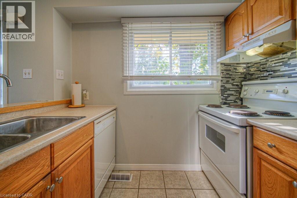 211 Veronica Drive Unit# 10, Kitchener, Ontario  N2A 2R8 - Photo 11 - 40777091