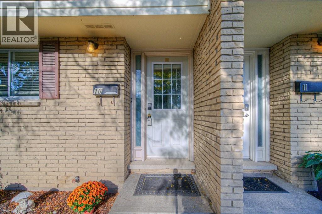211 Veronica Drive Unit# 10, Kitchener, Ontario  N2A 2R8 - Photo 2 - 40777091