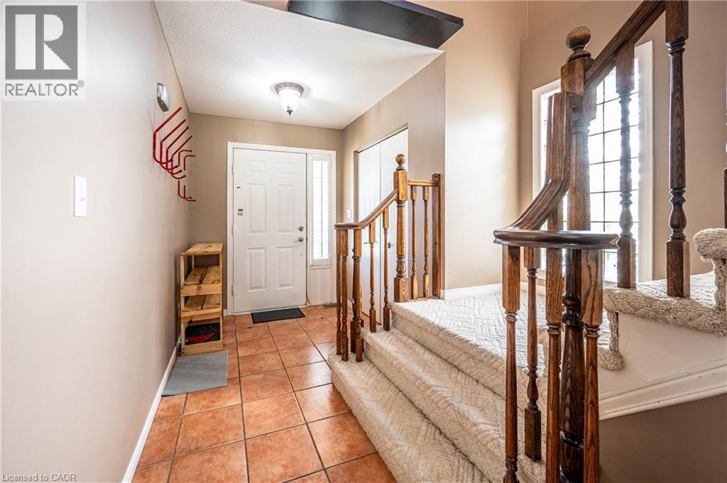 646 Basswood Street Unit# A, Waterloo, Ontario  N2V 2K8 - Photo 2 - 40776558