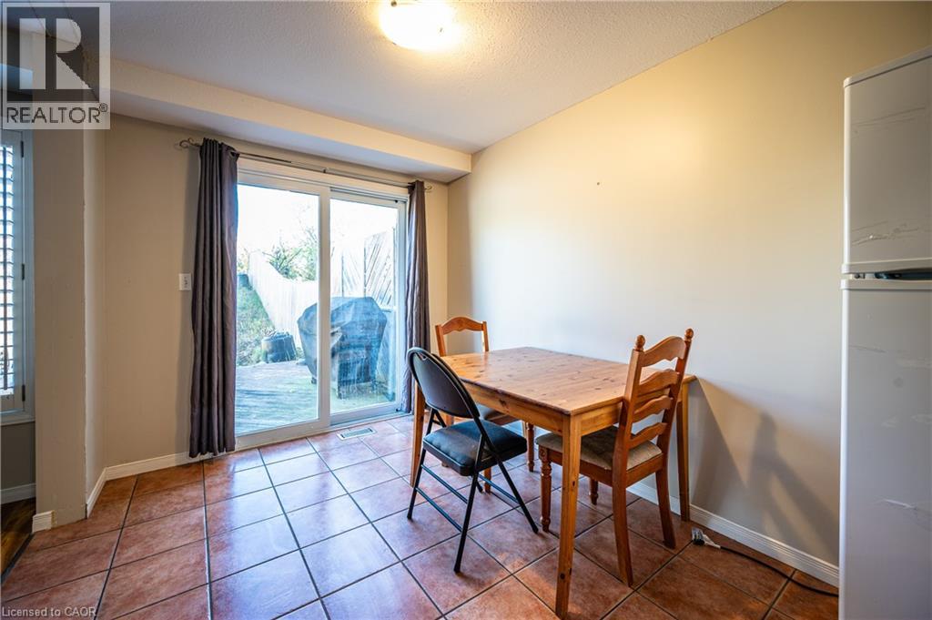646 Basswood Street Unit# A, Waterloo, Ontario  N2V 2K8 - Photo 5 - 40776558
