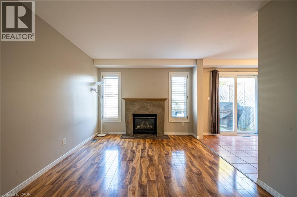 646 Basswood Street Unit# A, Waterloo, Ontario  N2V 2K8 - Photo 7 - 40776558
