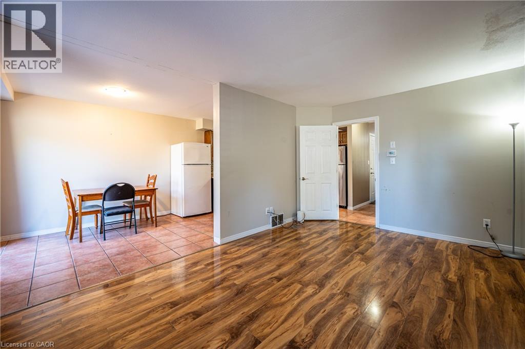 646 Basswood Street Unit# A, Waterloo, Ontario  N2V 2K8 - Photo 8 - 40776558