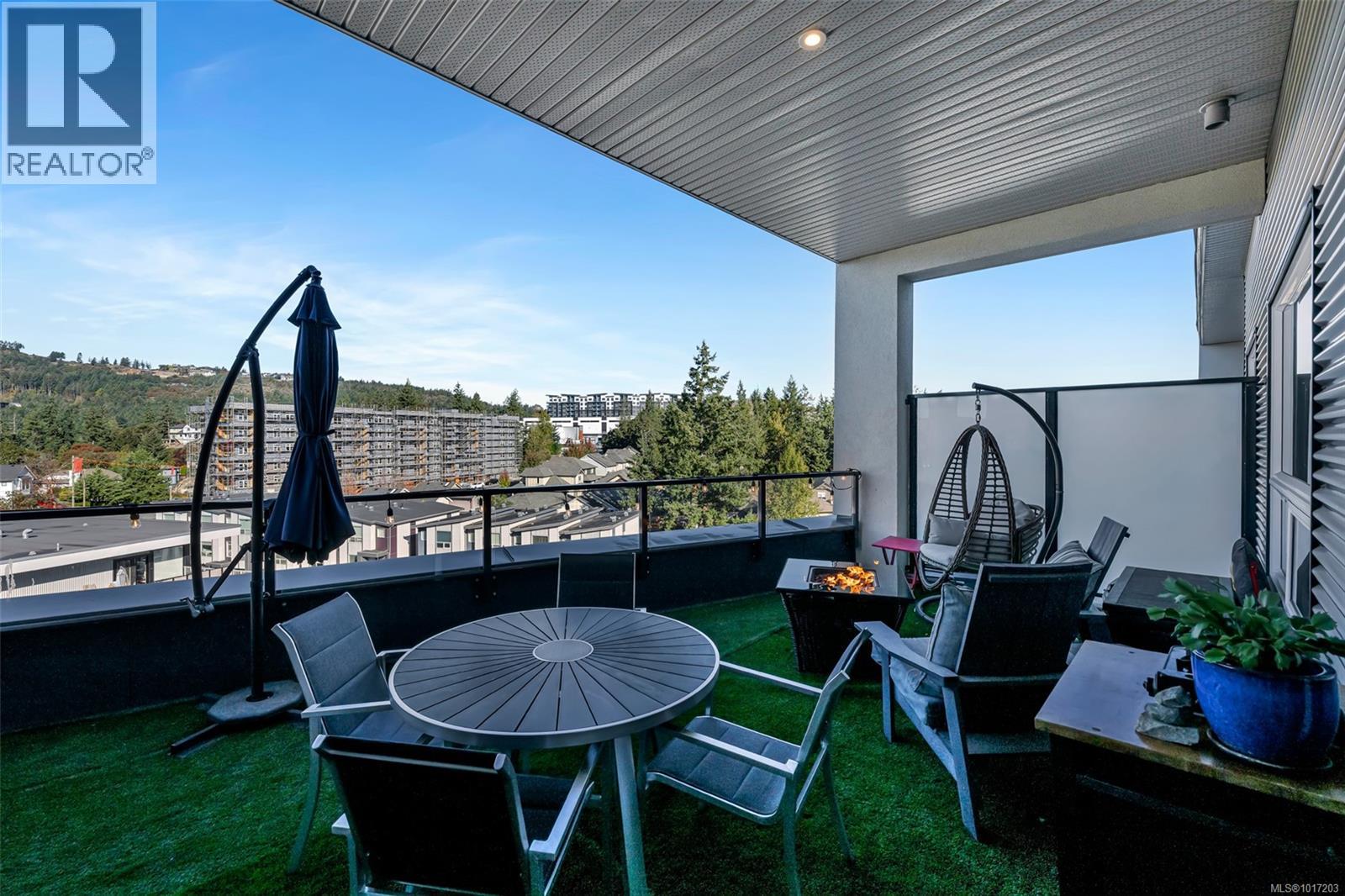 608 947 Whirlaway Cres, Langford, British Columbia  V9B 6W6 - Photo 5 - 1017203