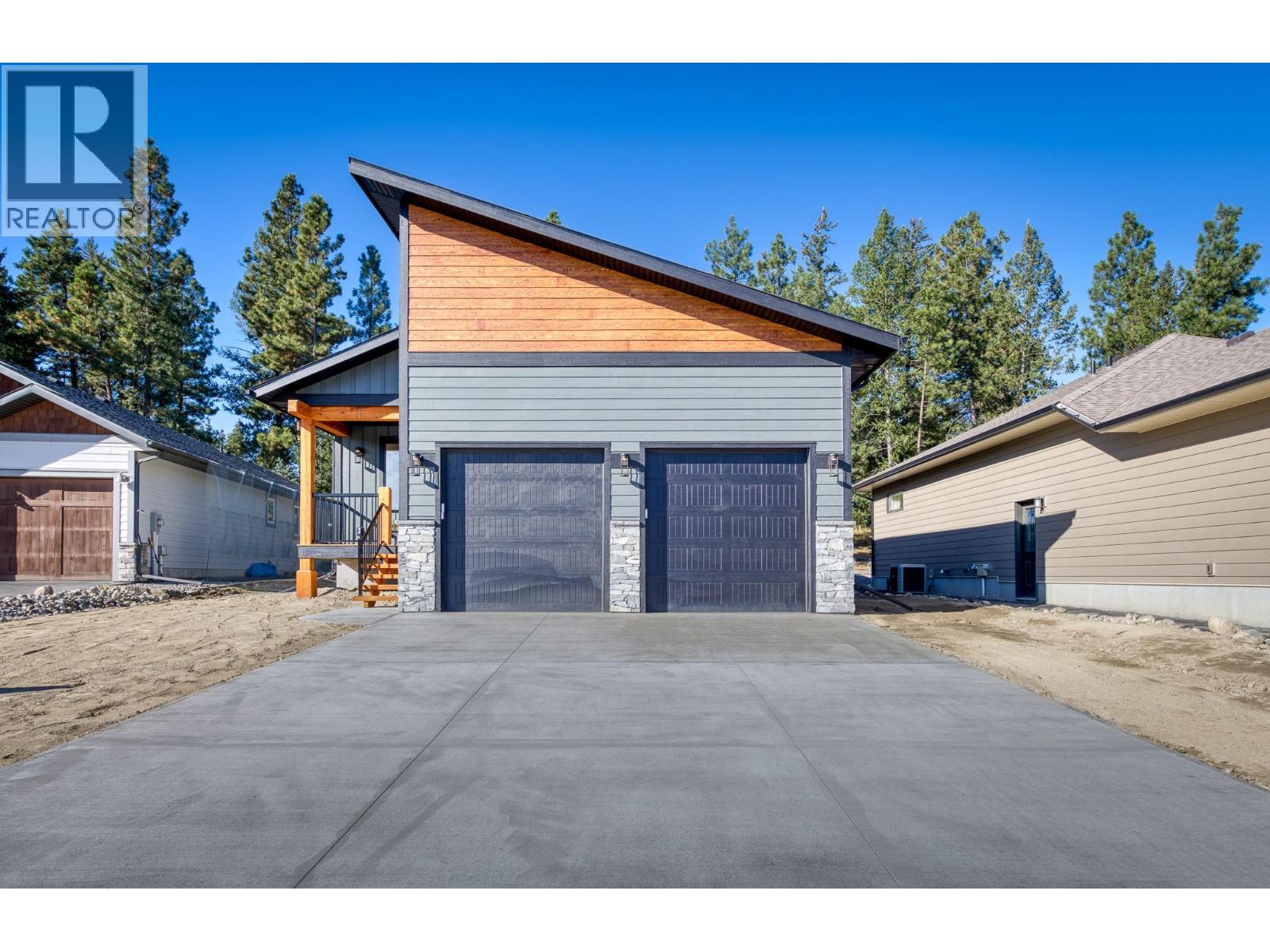 153 The Whins, Cranbrook, British Columbia  V1C 0B4 - Photo 2 - 10365337
