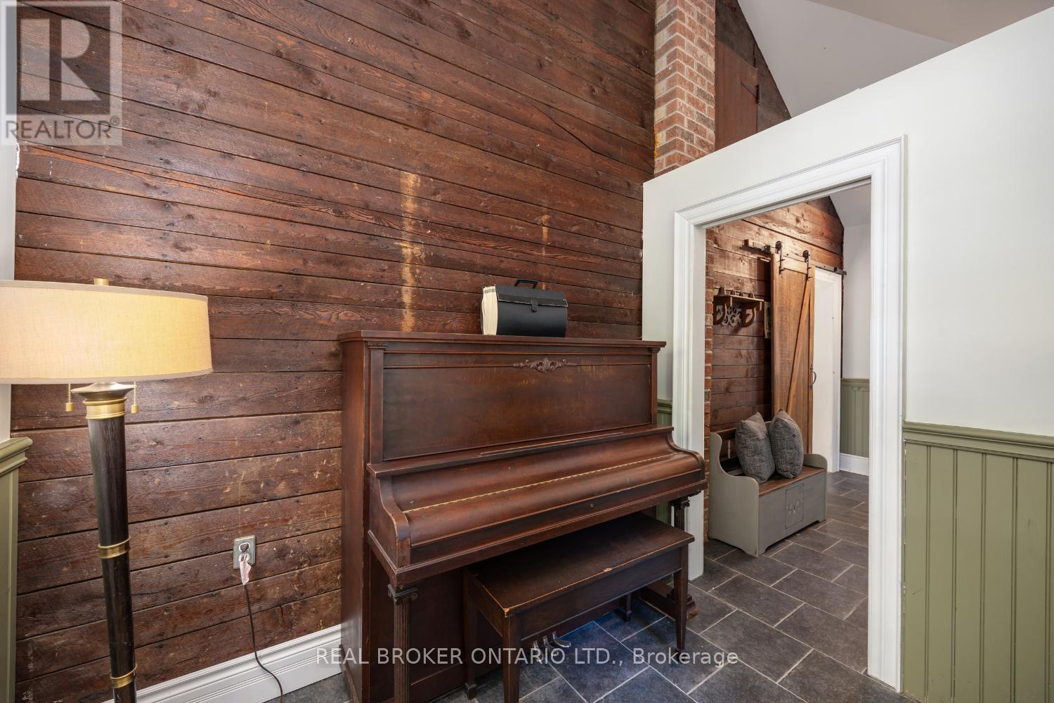 8680 Concession Road 4, Uxbridge, Ontario  L0C 1E0 - Photo 20 - N12455247