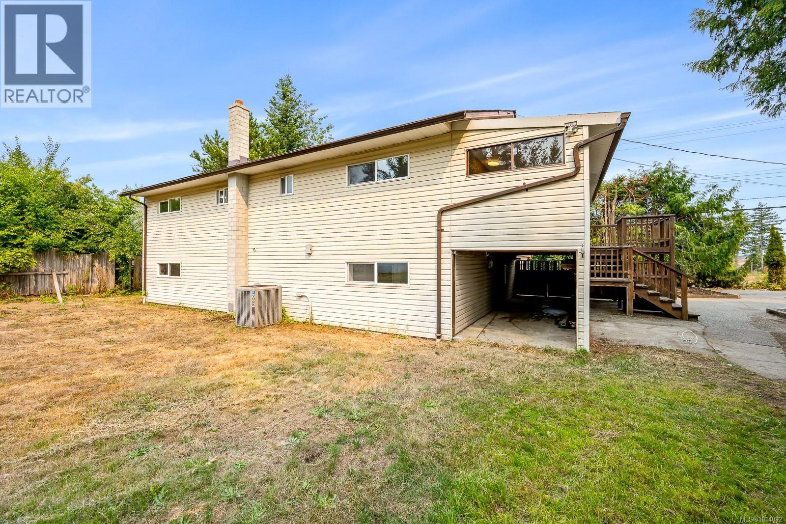 5303 Island Hwy S, Union Bay, British Columbia  V0R 3B0 - Photo 8 - 1014092