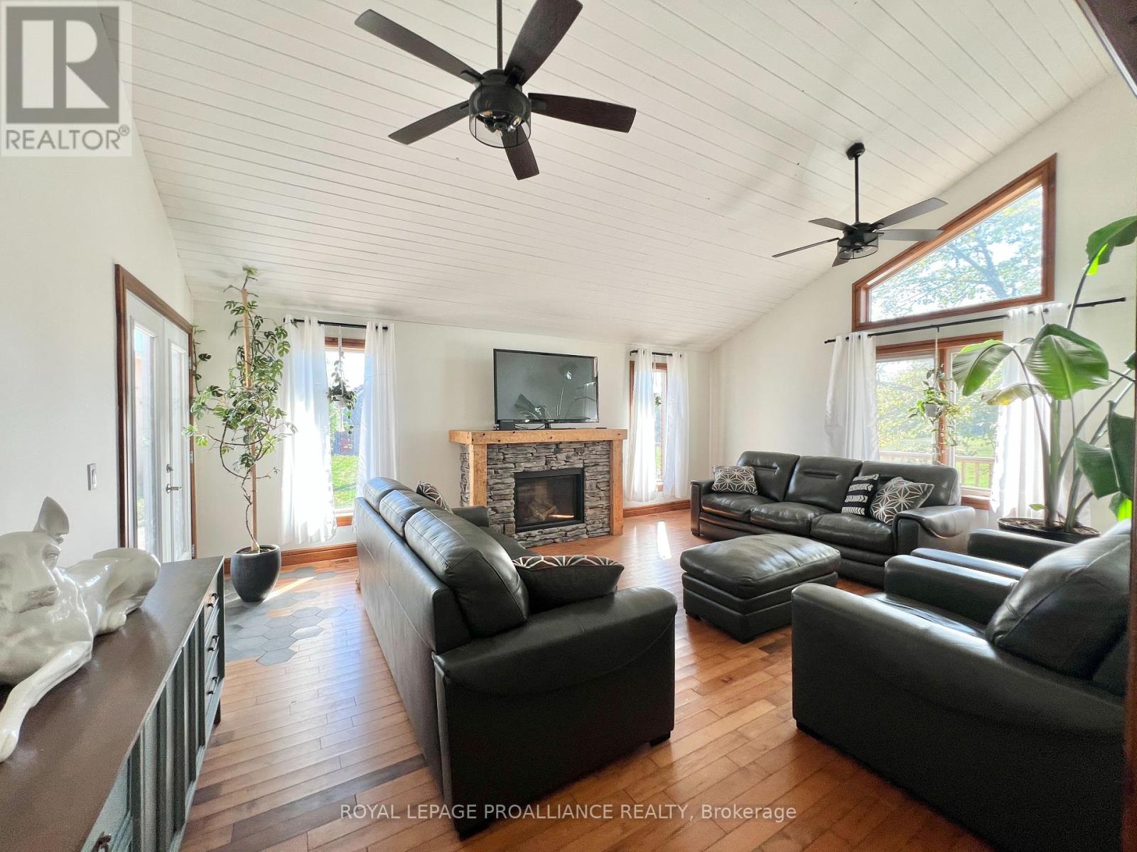 1396 Shannon Road, Tyendinaga, Ontario  K0K 2V0 - Photo 13 - X12455249