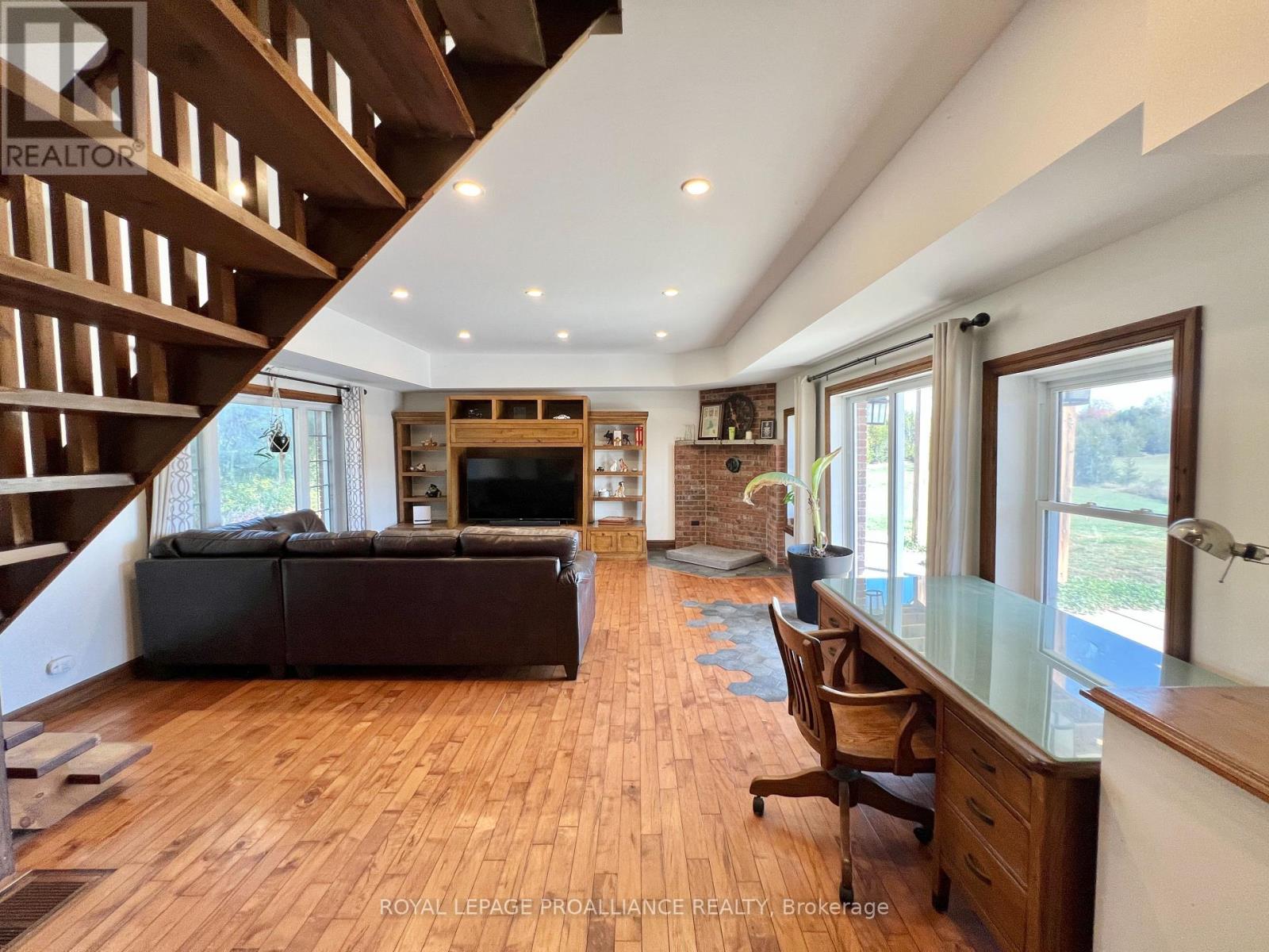 1396 Shannon Road, Tyendinaga, Ontario  K0K 2V0 - Photo 8 - X12455249