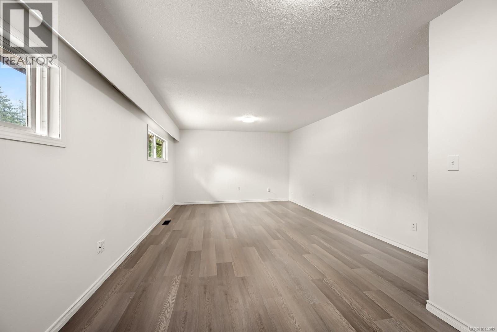 5303 Island Hwy S, Union Bay, British Columbia  V0R 3B0 - Photo 32 - 1014092