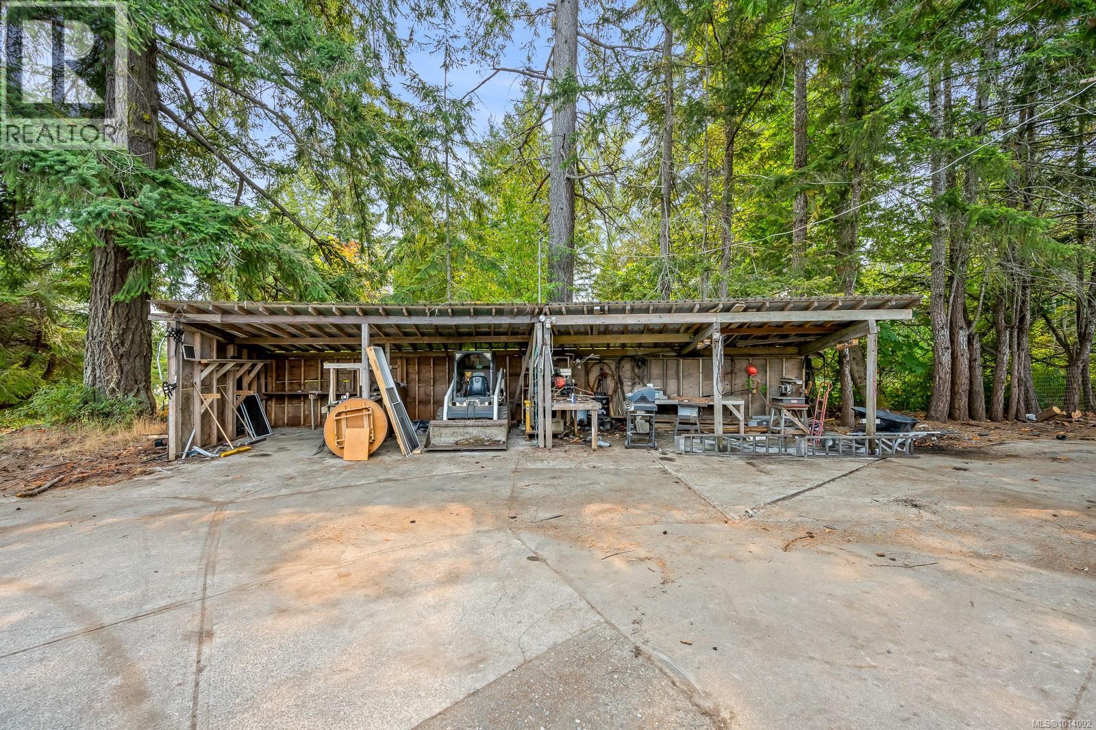 5303 Island Hwy S, Union Bay, British Columbia  V0R 3B0 - Photo 5 - 1014092