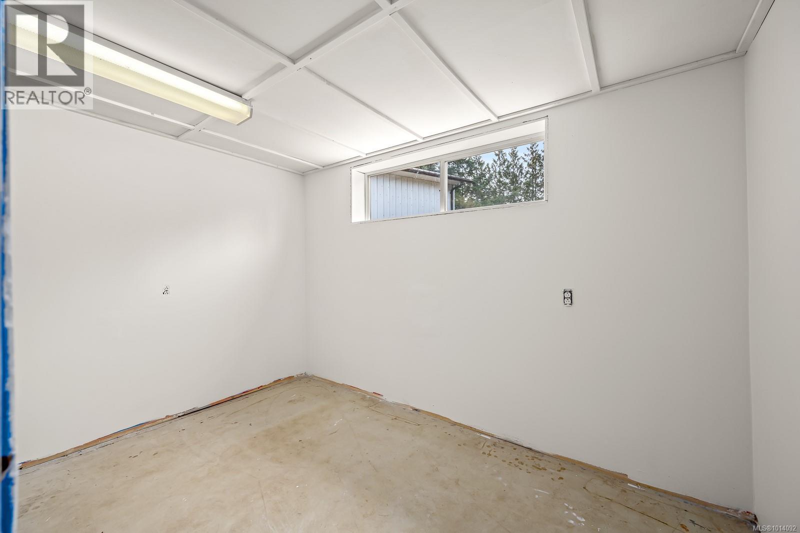 5303 Island Hwy S, Union Bay, British Columbia  V0R 3B0 - Photo 44 - 1014092
