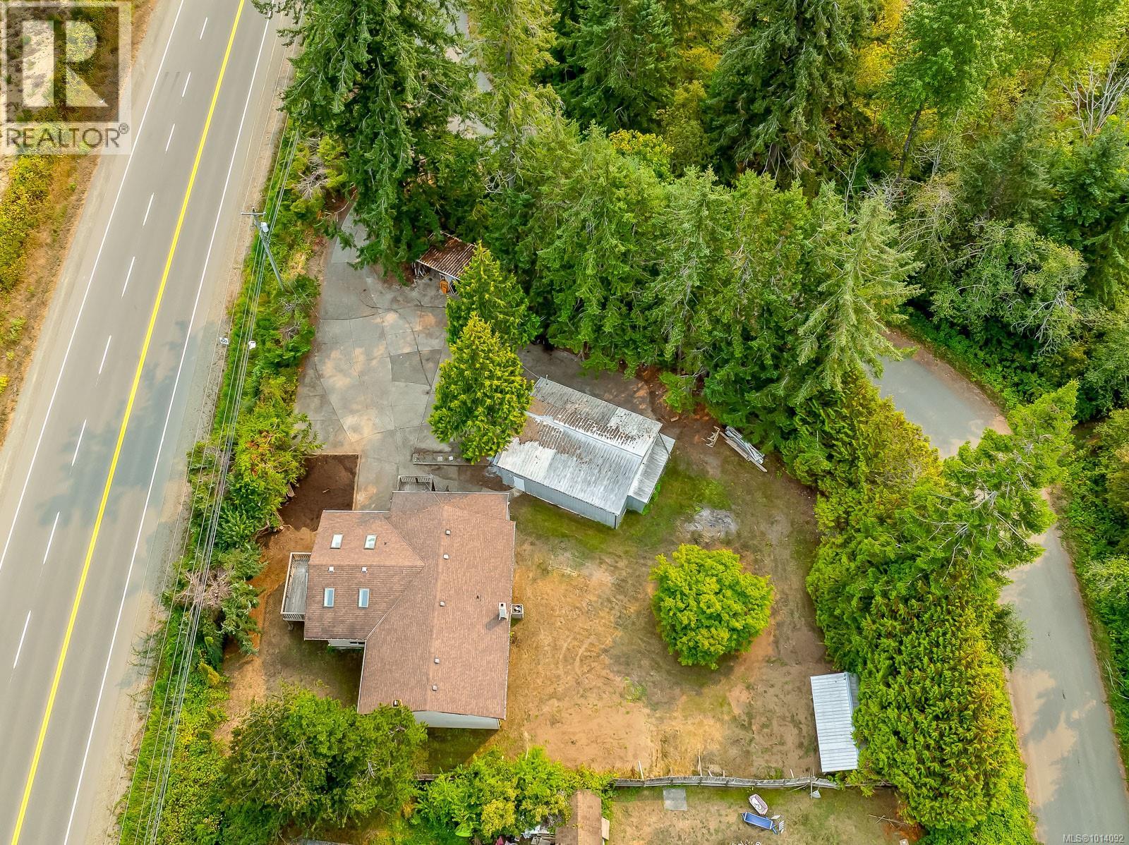5303 Island Hwy S, Union Bay, British Columbia  V0R 3B0 - Photo 59 - 1014092