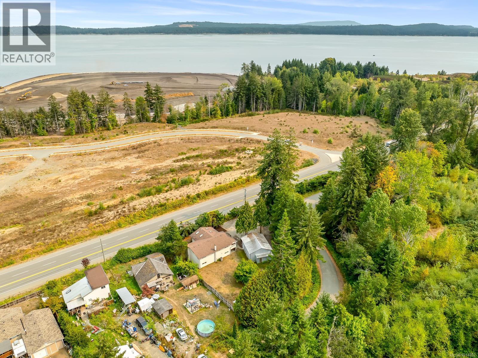 5303 Island Hwy S, Union Bay, British Columbia  V0R 3B0 - Photo 55 - 1014092