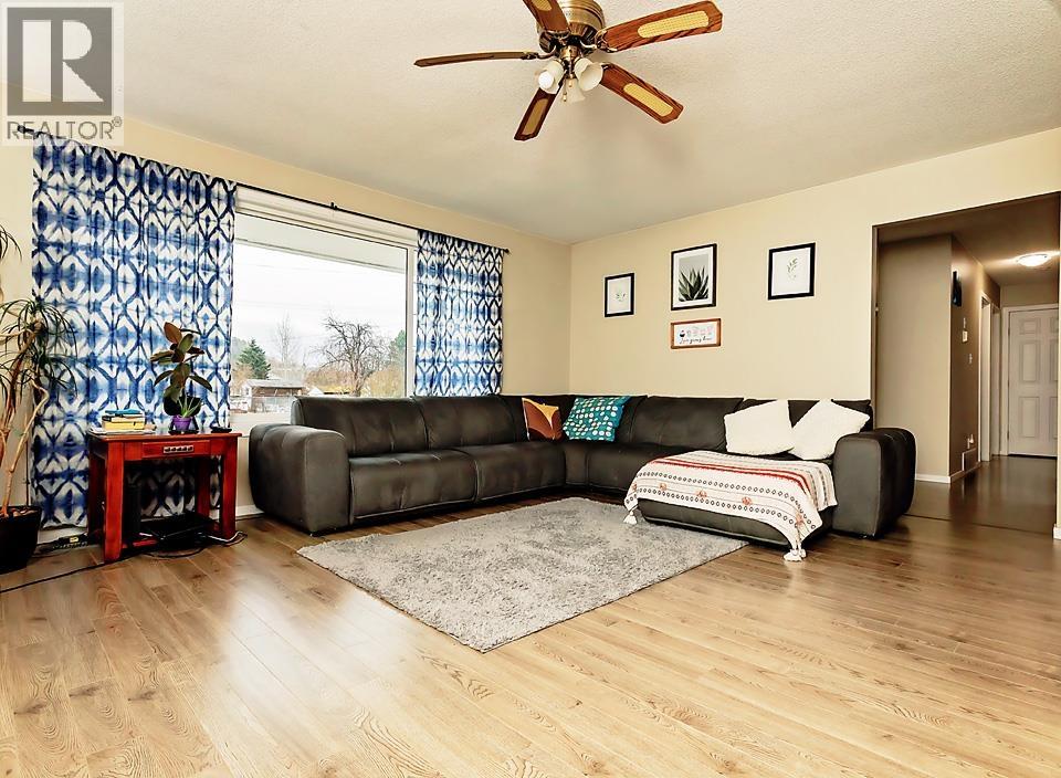 3407 Sparks Street, Terrace, British Columbia  V8G 2V1 - Photo 4 - R3057202