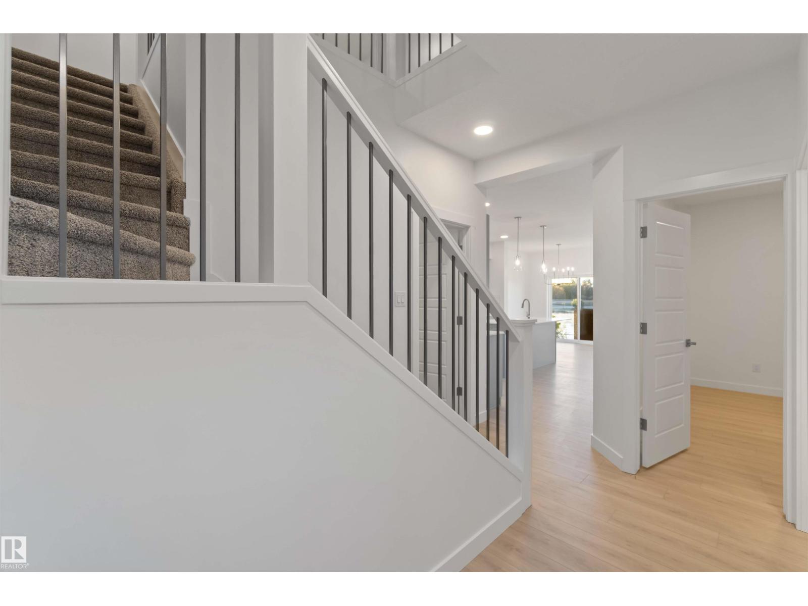 1143 South Creek Wynd, Stony Plain, Alberta  T7Z 0M1 - Photo 4 - E4460463