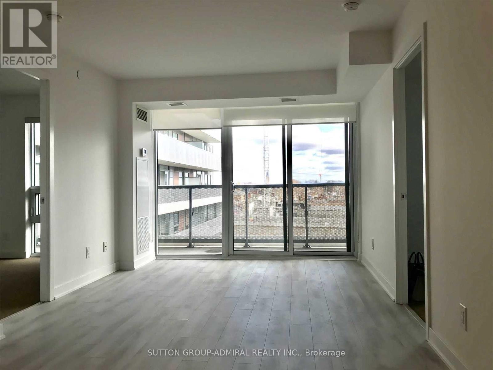 526 - 160 Flemington Road, Toronto, Ontario  M6A 1N6 - Photo 2 - W12455085
