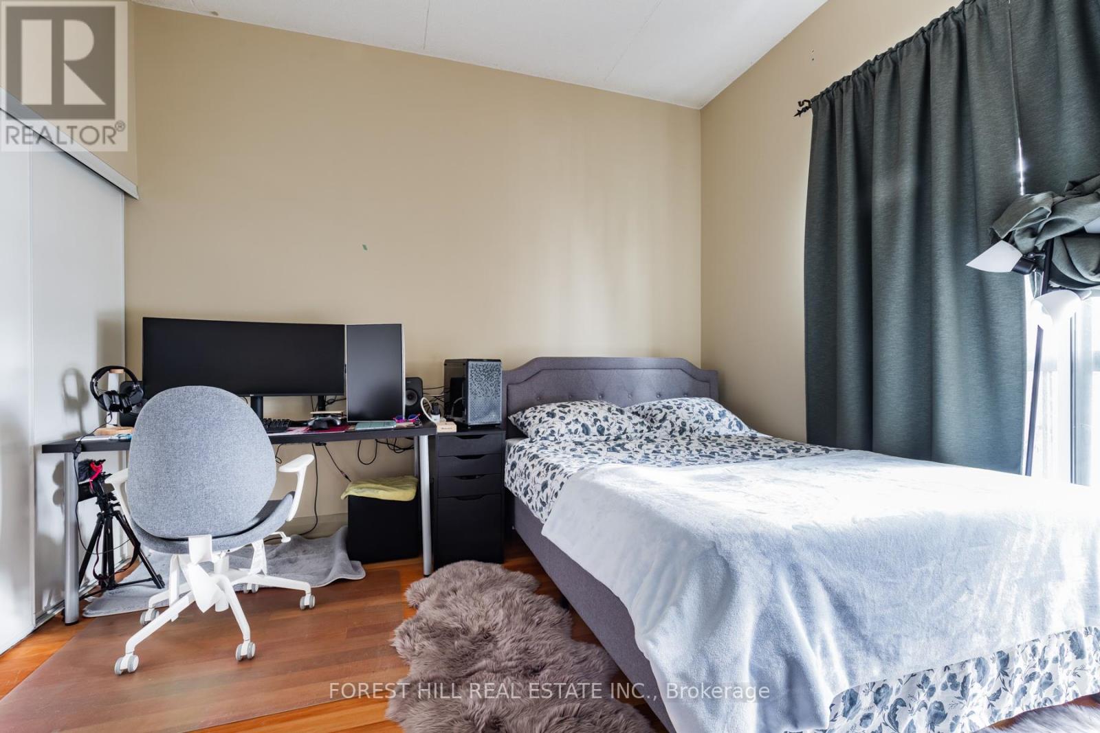 215 - 2737 Keele Street, Toronto, Ontario  M3M 2E9 - Photo 15 - W12455122