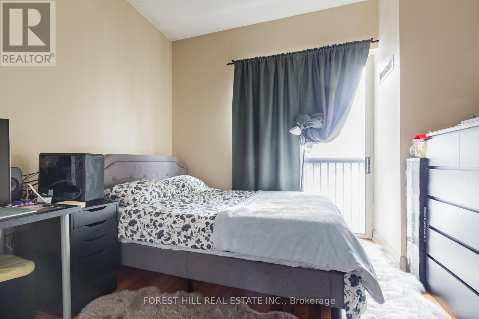 215 - 2737 Keele Street, Toronto, Ontario  M3M 2E9 - Photo 17 - W12455122
