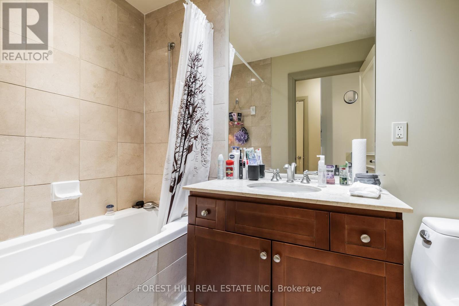 215 - 2737 Keele Street, Toronto, Ontario  M3M 2E9 - Photo 18 - W12455122