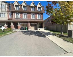 UPPER - 61 NEW PINES TRAIL, Brampton, Ontario