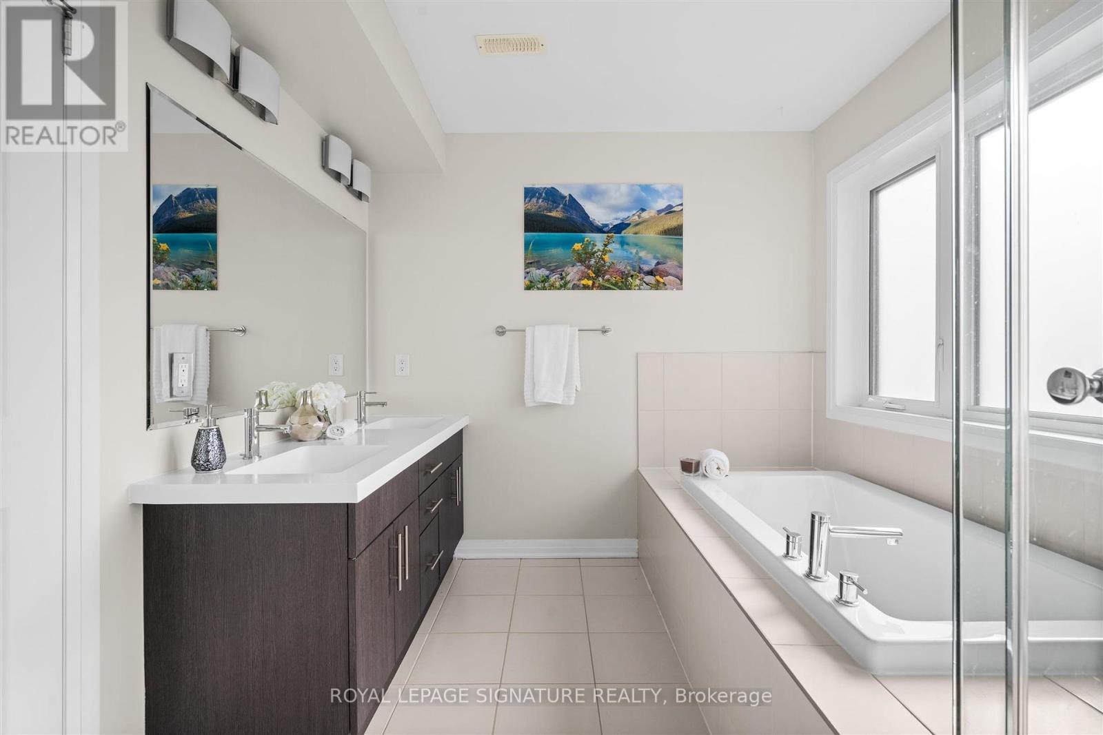 2 - 120 Frederick Tisdale Drive, Toronto (Downsview-Roding-Cfb), Ontario  M3K 0A8 - Photo 20 - W12455144