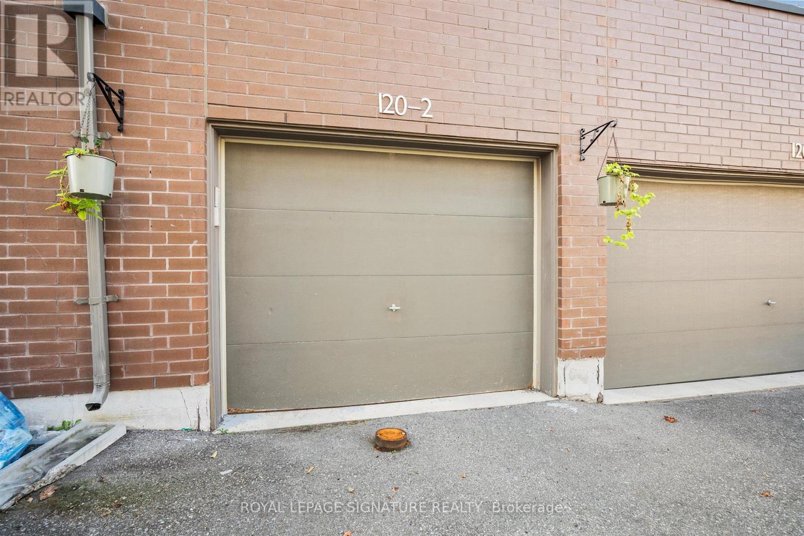 2 - 120 Frederick Tisdale Drive, Toronto (Downsview-Roding-Cfb), Ontario  M3K 0A8 - Photo 31 - W12455144