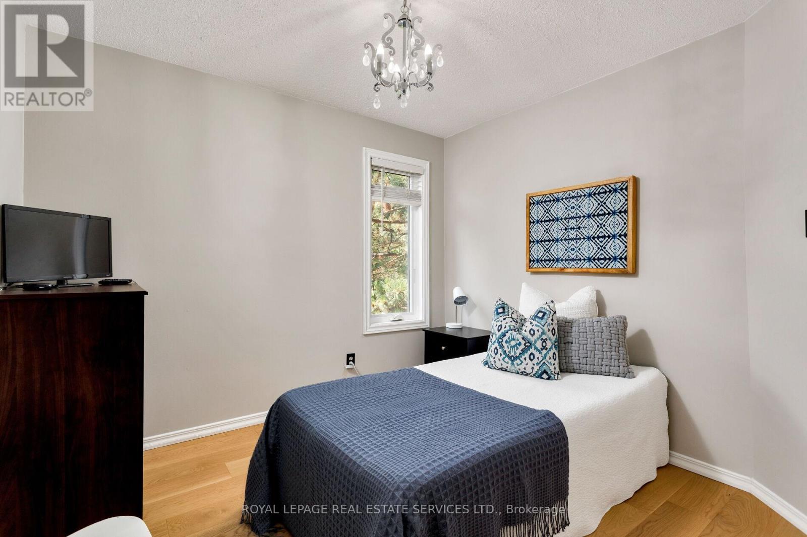 7 - 2006 Glenada Crescent, Oakville (Wc Wedgewood Creek), Ontario  L6H 5R9 - Photo 23 - W12455148