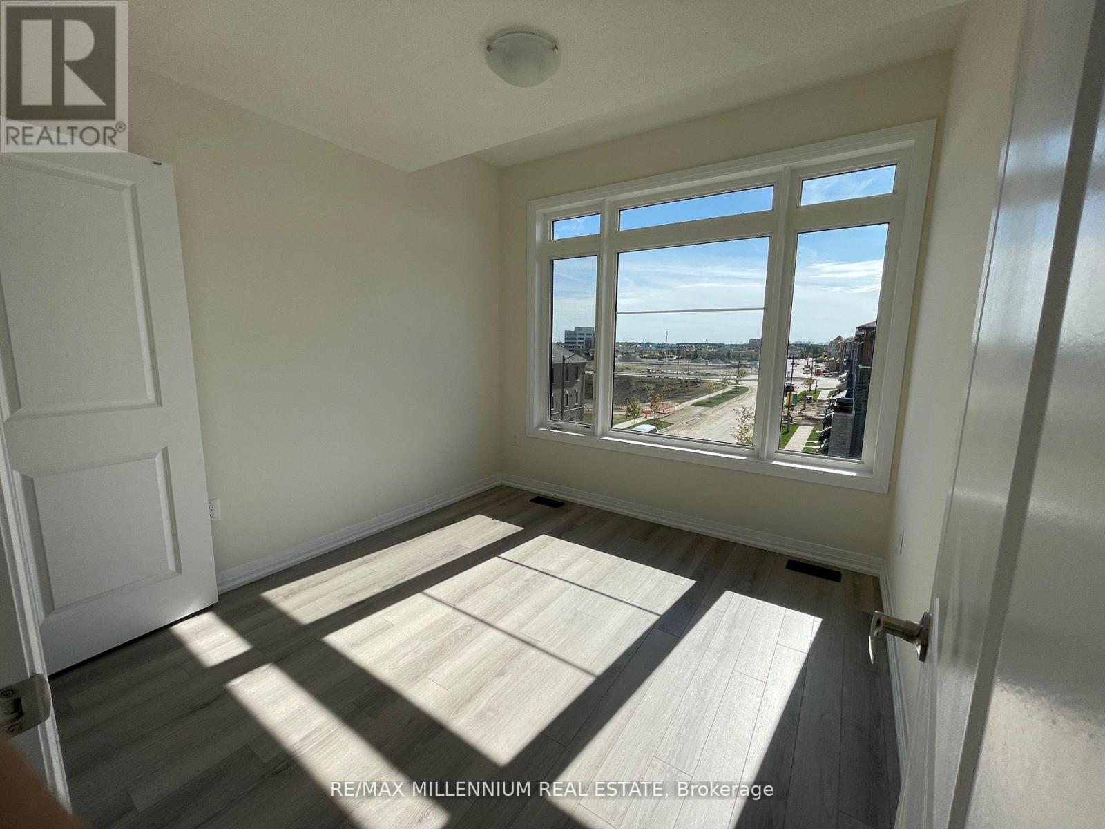 51 Ravenbury Street, Brampton, Ontario  L6P 4P8 - Photo 4 - W12455149