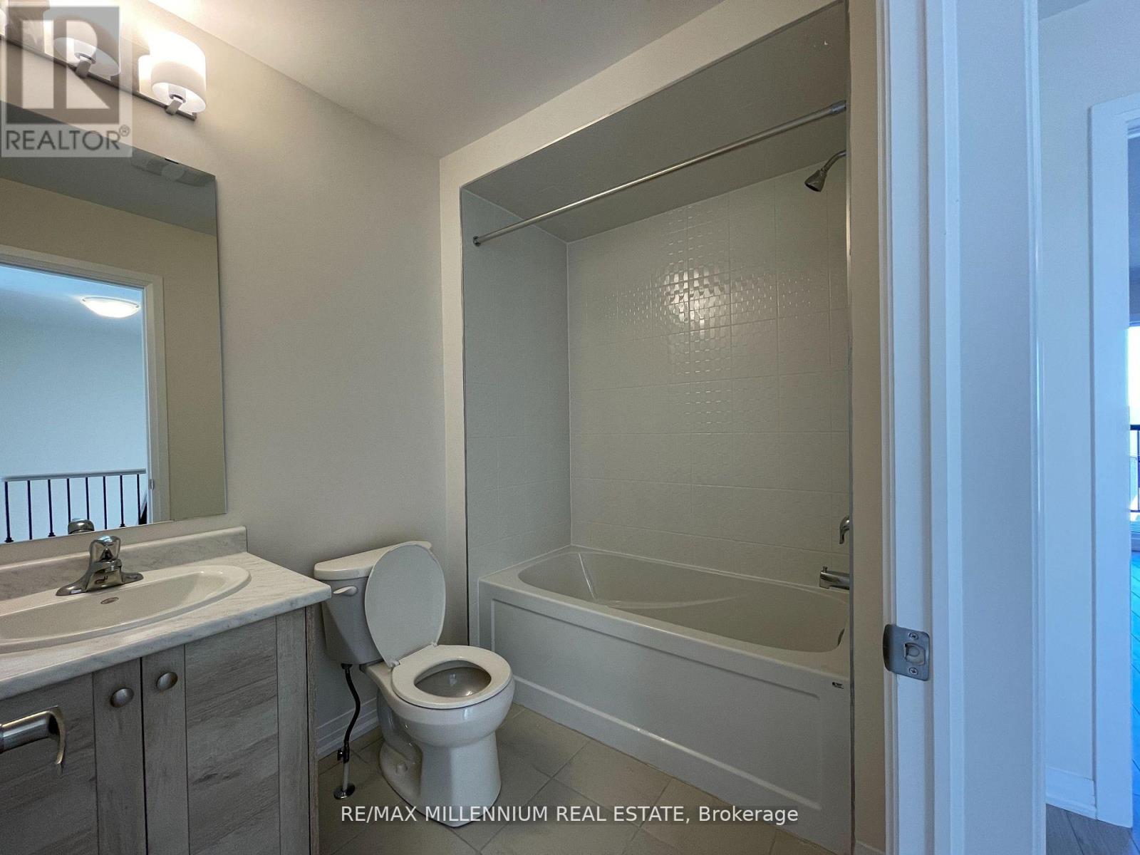 51 Ravenbury Street, Brampton, Ontario  L6P 4P8 - Photo 5 - W12455149