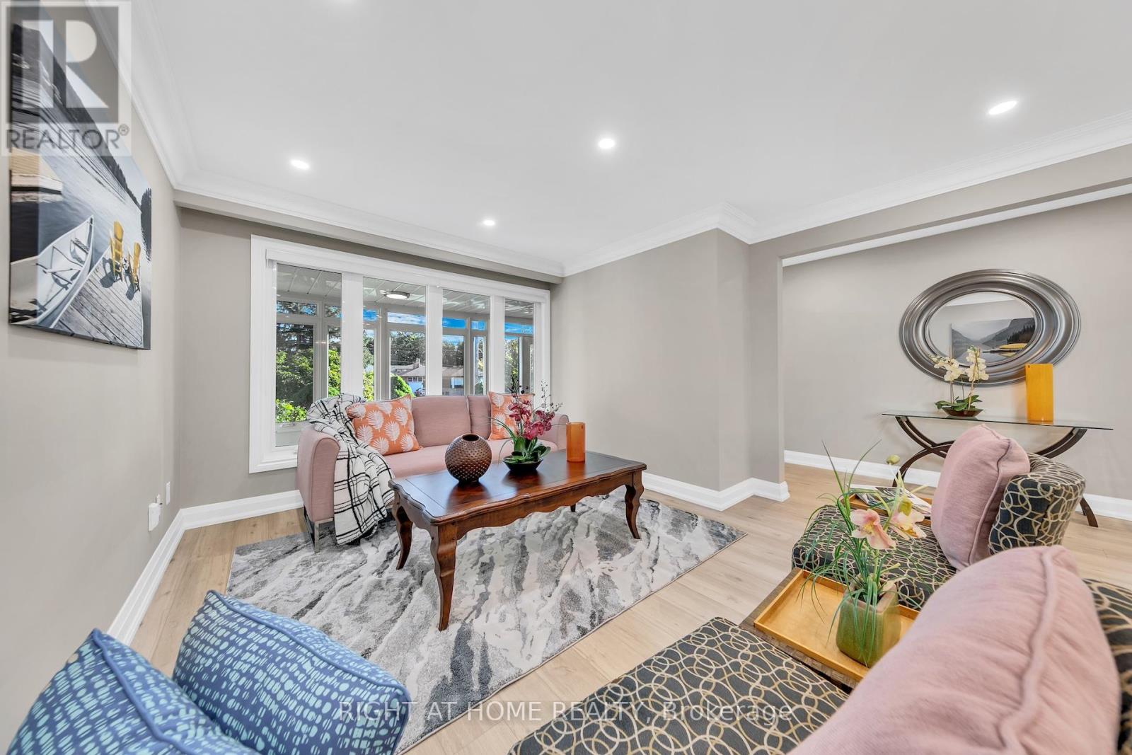 422 Maple Leaf Drive, Toronto, Ontario  M6L 1P7 - Photo 3 - W12455169