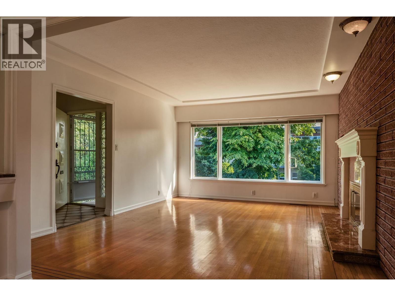 2869 Venables Street, Vancouver, British Columbia  V5K 2R7 - Photo 8 - R3048011