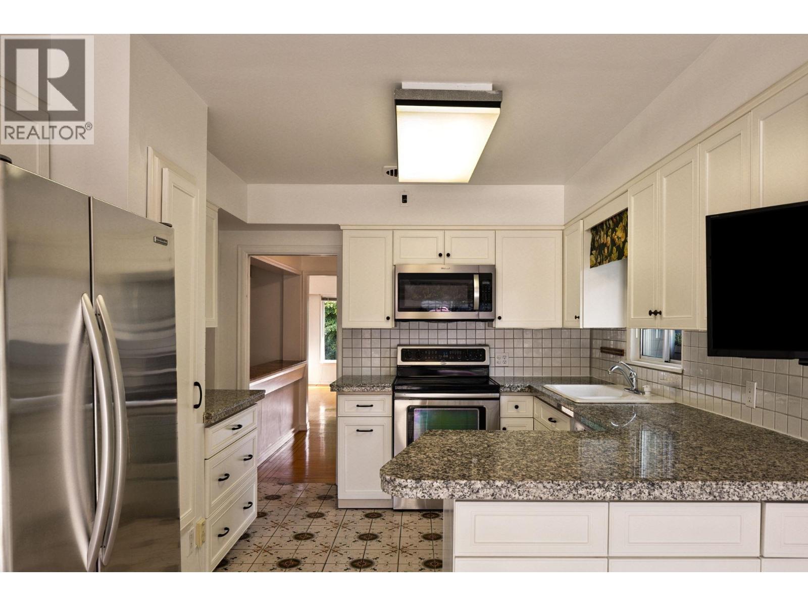 2869 Venables Street, Vancouver, British Columbia  V5K 2R7 - Photo 16 - R3048011