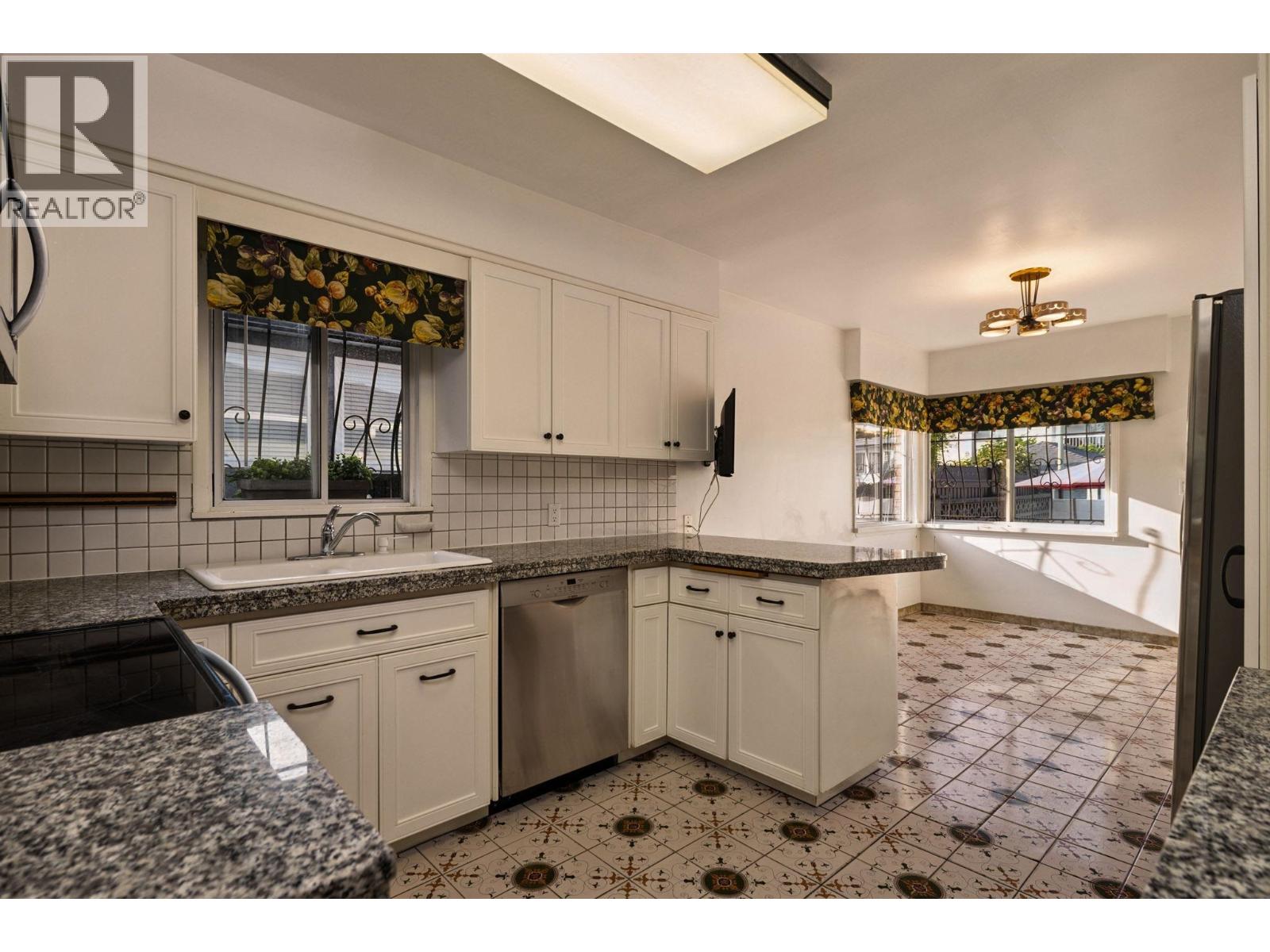 2869 Venables Street, Vancouver, British Columbia  V5K 2R7 - Photo 13 - R3048011