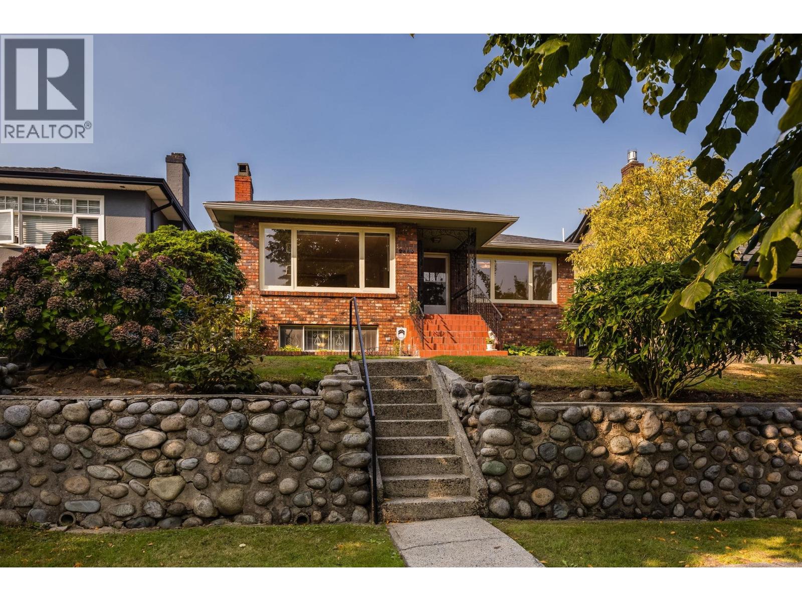 2869 VENABLES STREET, Vancouver, British Columbia