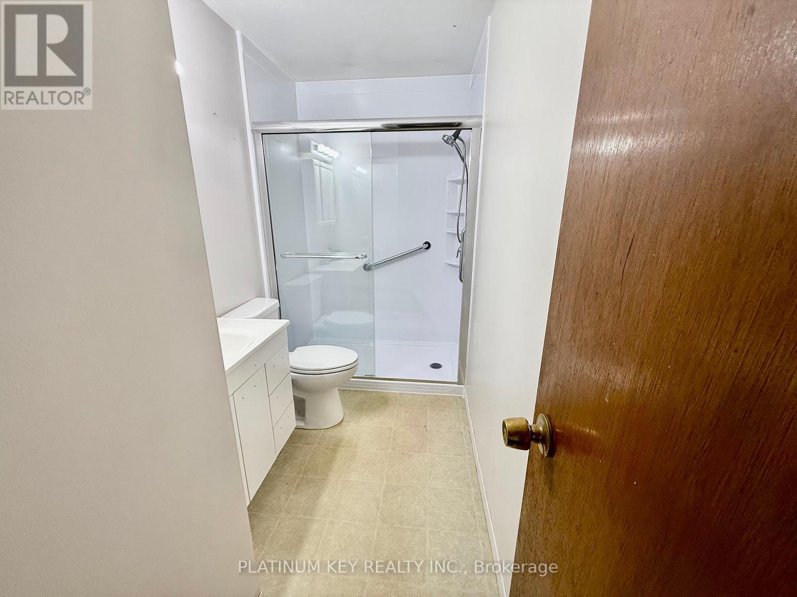 33 Court Lane, London East, Ontario  N5W 5M6 - Photo 15 - X12455251