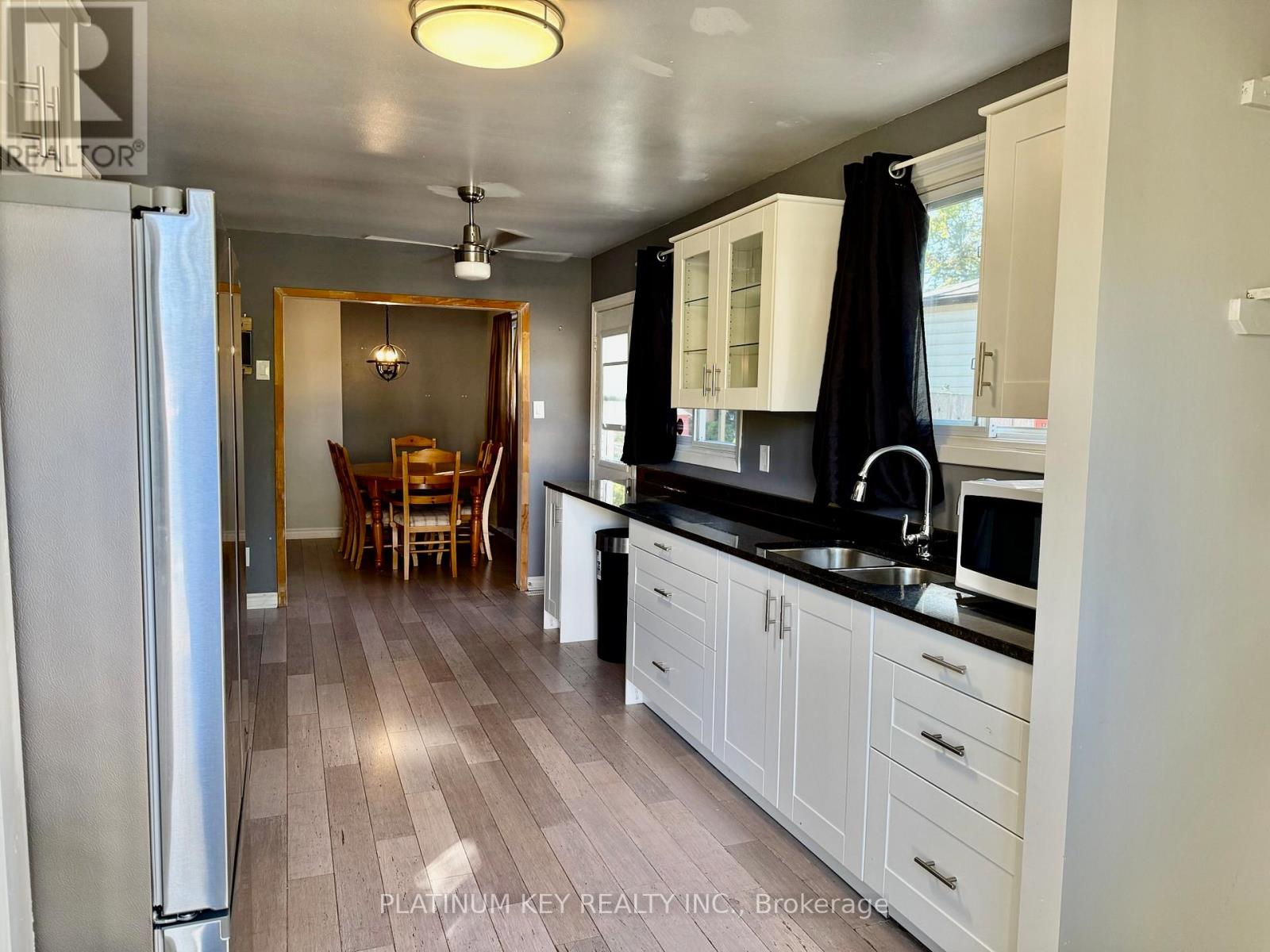 33 Court Lane, London East, Ontario  N5W 5M6 - Photo 5 - X12455251