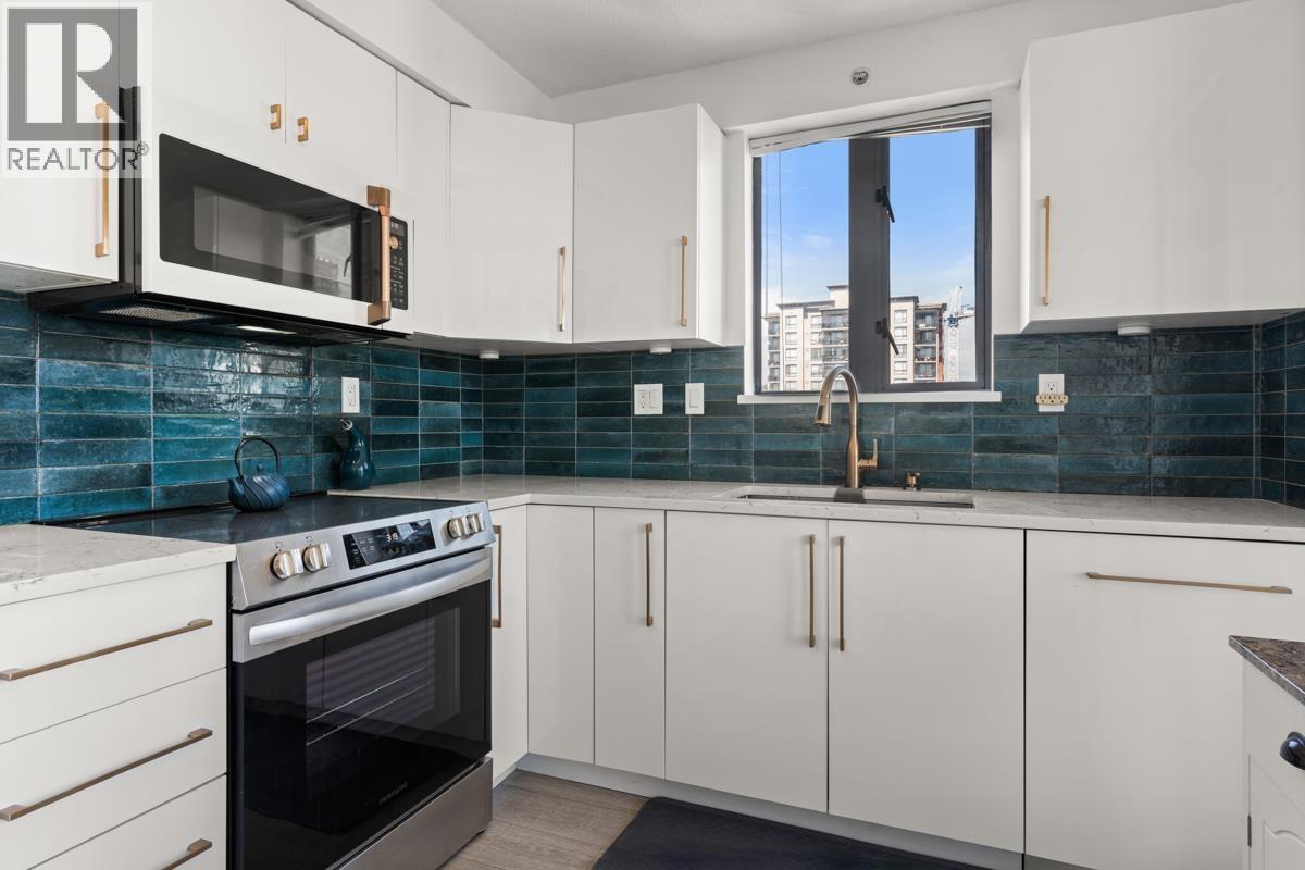 1801 850 ROYAL AVENUE, New Westminster, British Columbia