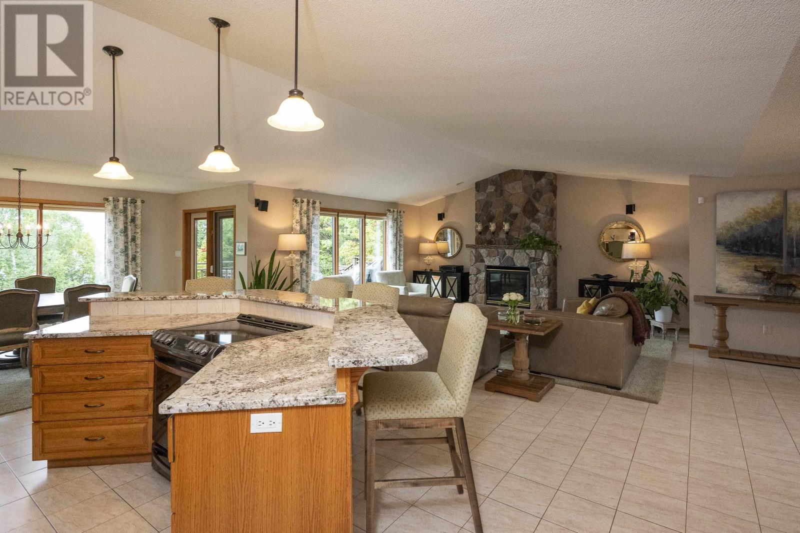 2529 Scott Dr, Thunder Bay, Ontario  P7A 0Y7 - Photo 17 - TB252933