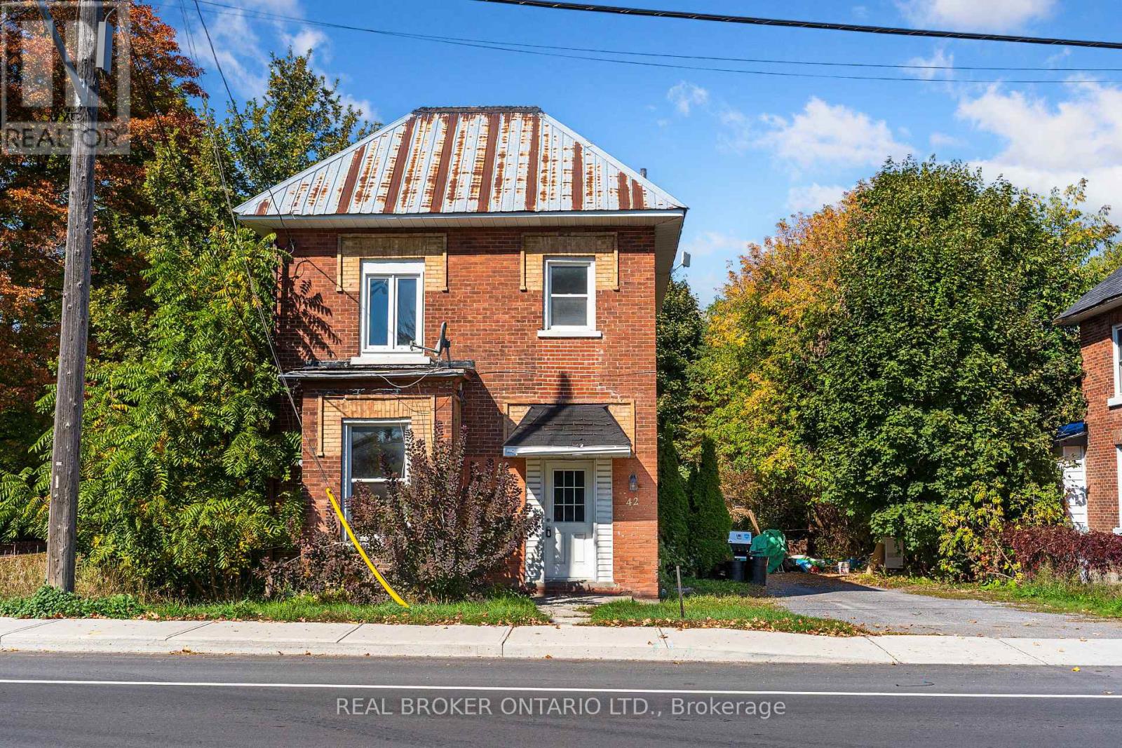 42 DANIEL STREET N, Arnprior, Ontario