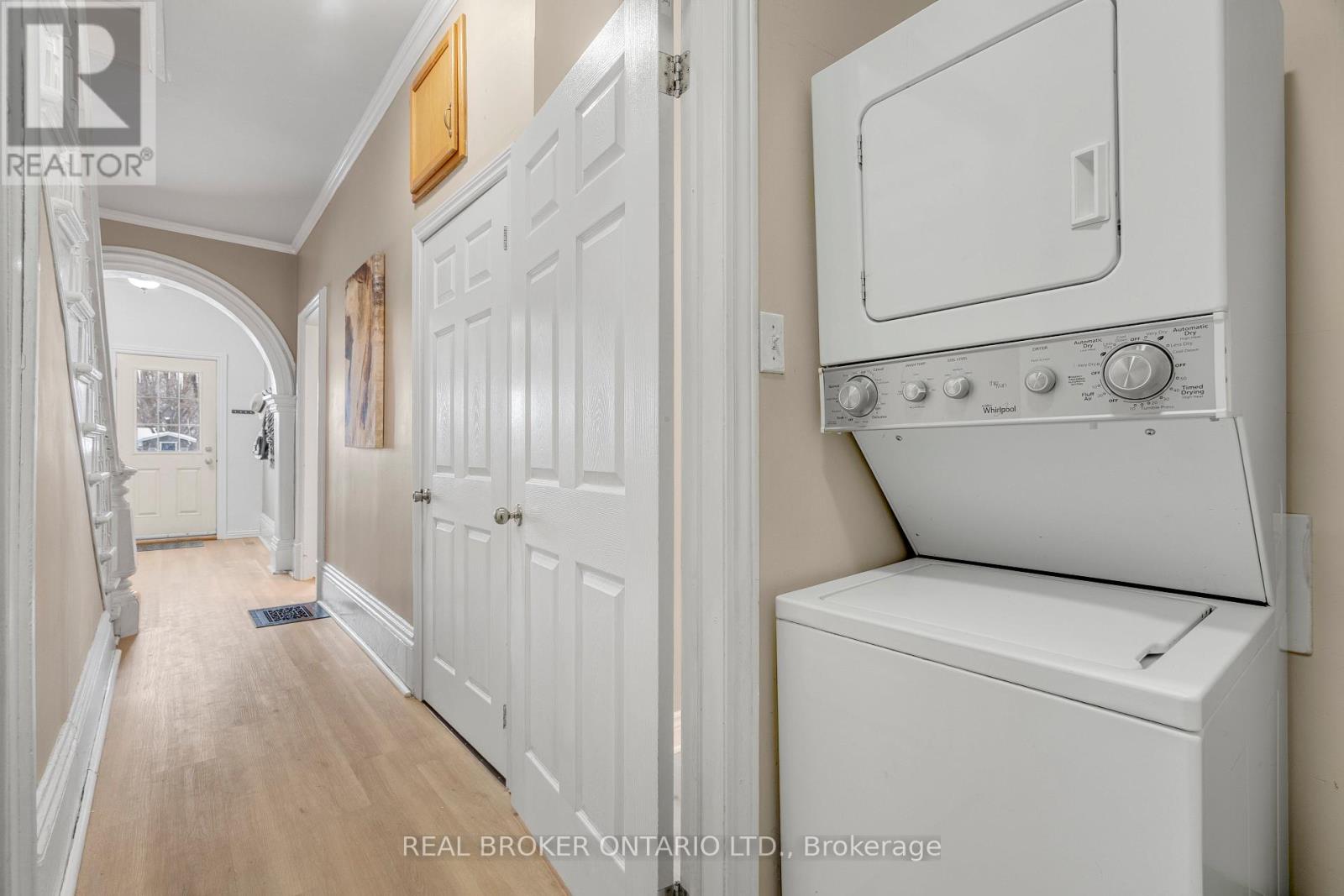 42 Daniel Street N, Arnprior, Ontario  K7S 2K5 - Photo 17 - X12455227