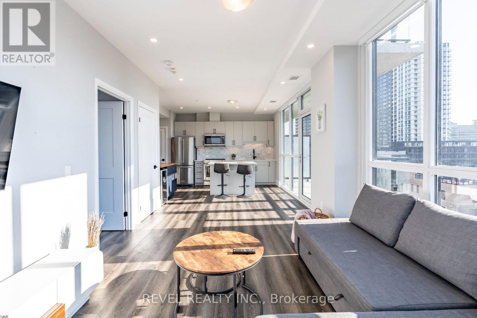 5 - 60 Charles Street W, Kitchener, Ontario  N2G 0C9 - Photo 3 - X12455100