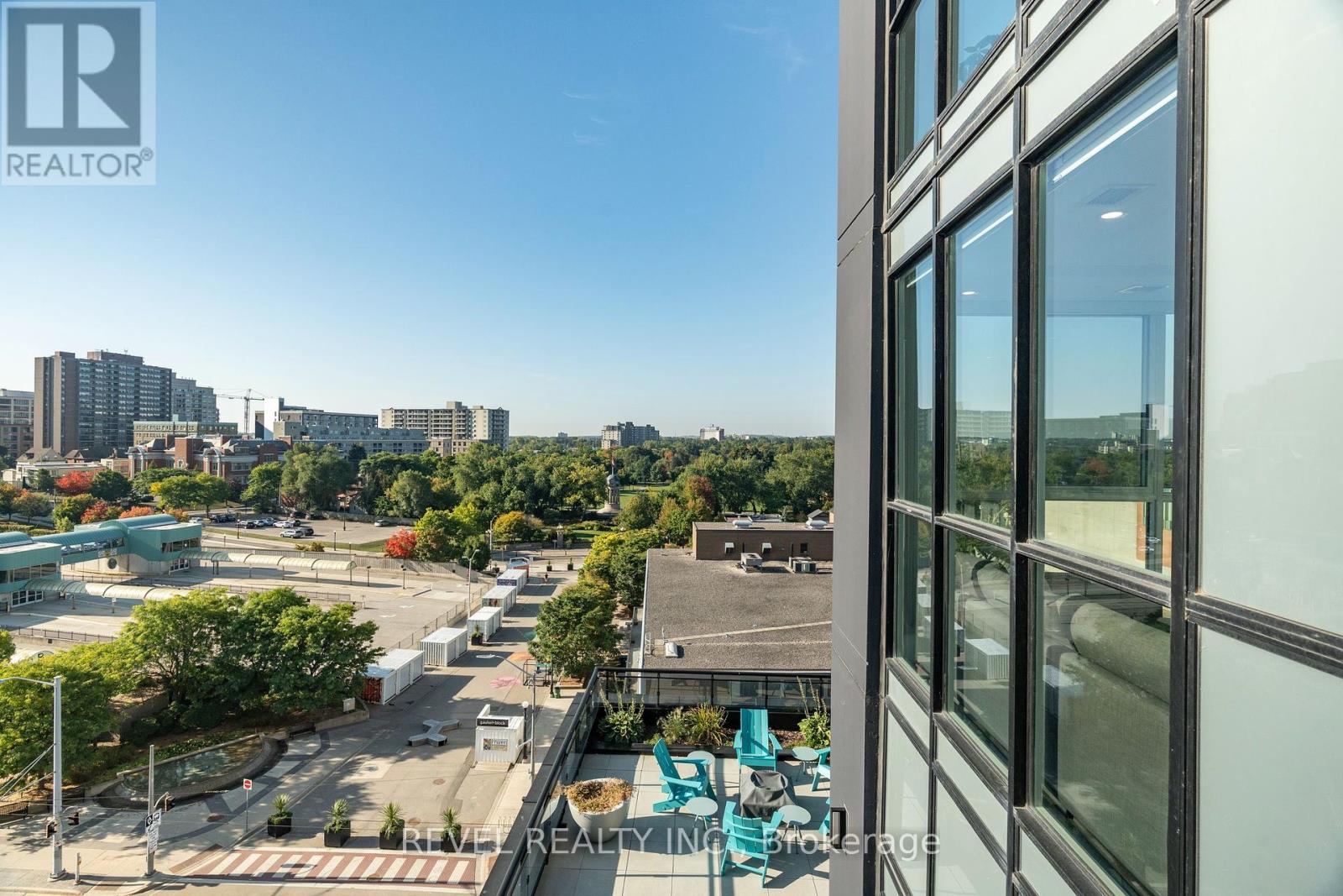 5 - 60 Charles Street W, Kitchener, Ontario  N2G 0C9 - Photo 4 - X12455100