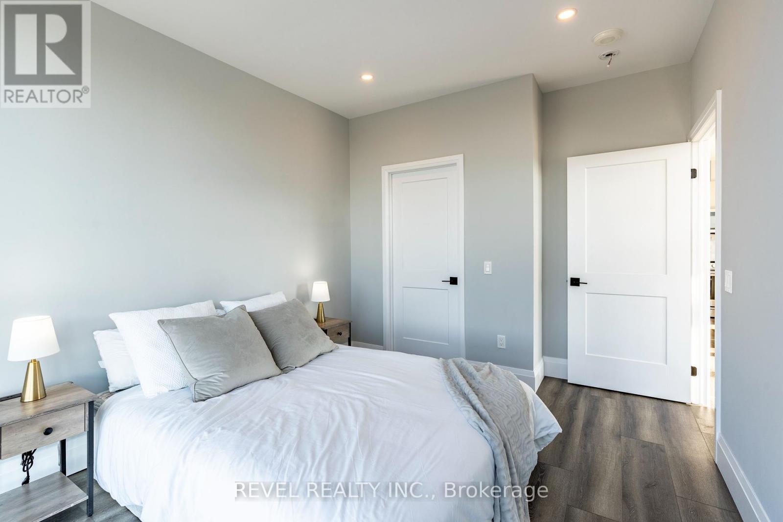 5 - 60 Charles Street W, Kitchener, Ontario  N2G 0C9 - Photo 9 - X12455100