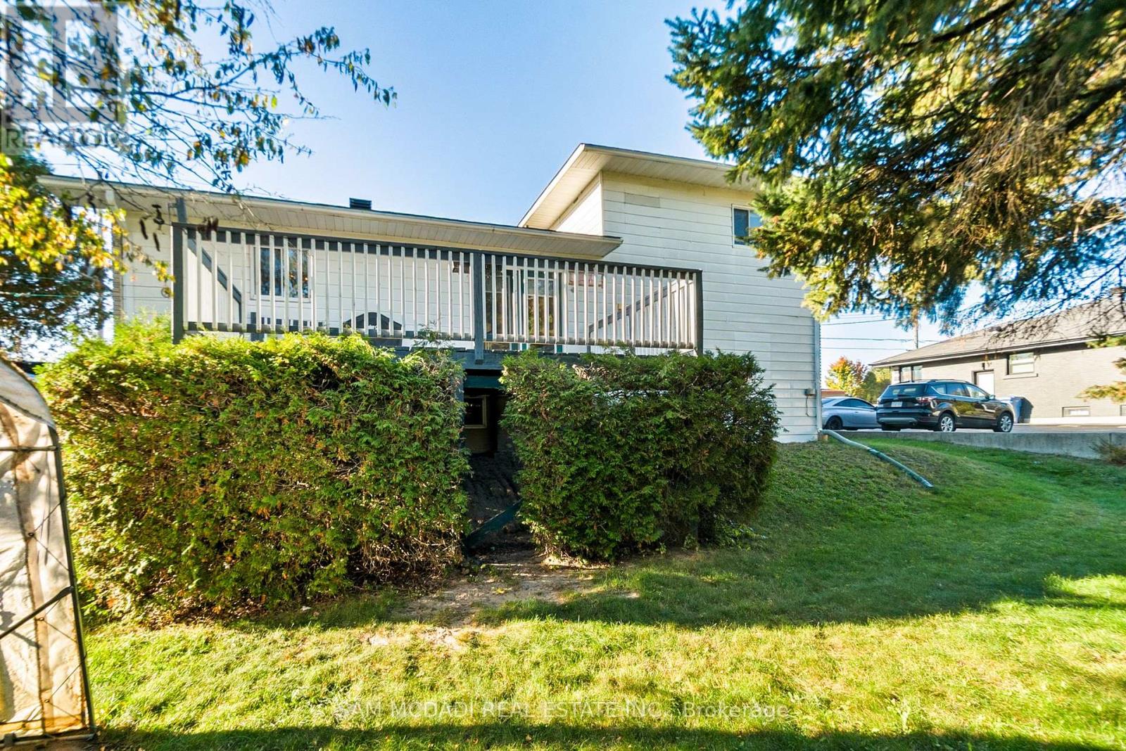 2705 Laurier Street, Clarence-Rockland, Ontario  K4K 1A3 - Photo 38 - X12455139