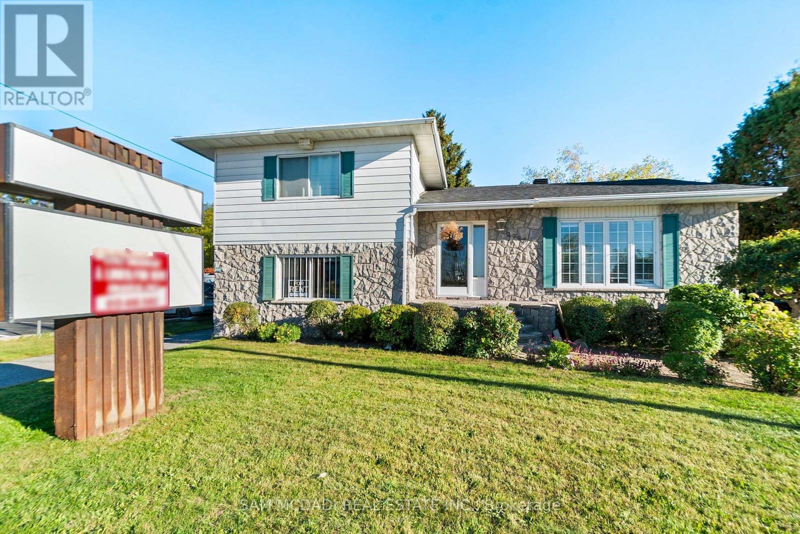 2705 Laurier Street, Clarence-Rockland, Ontario  K4K 1A3 - Photo 4 - X12455139