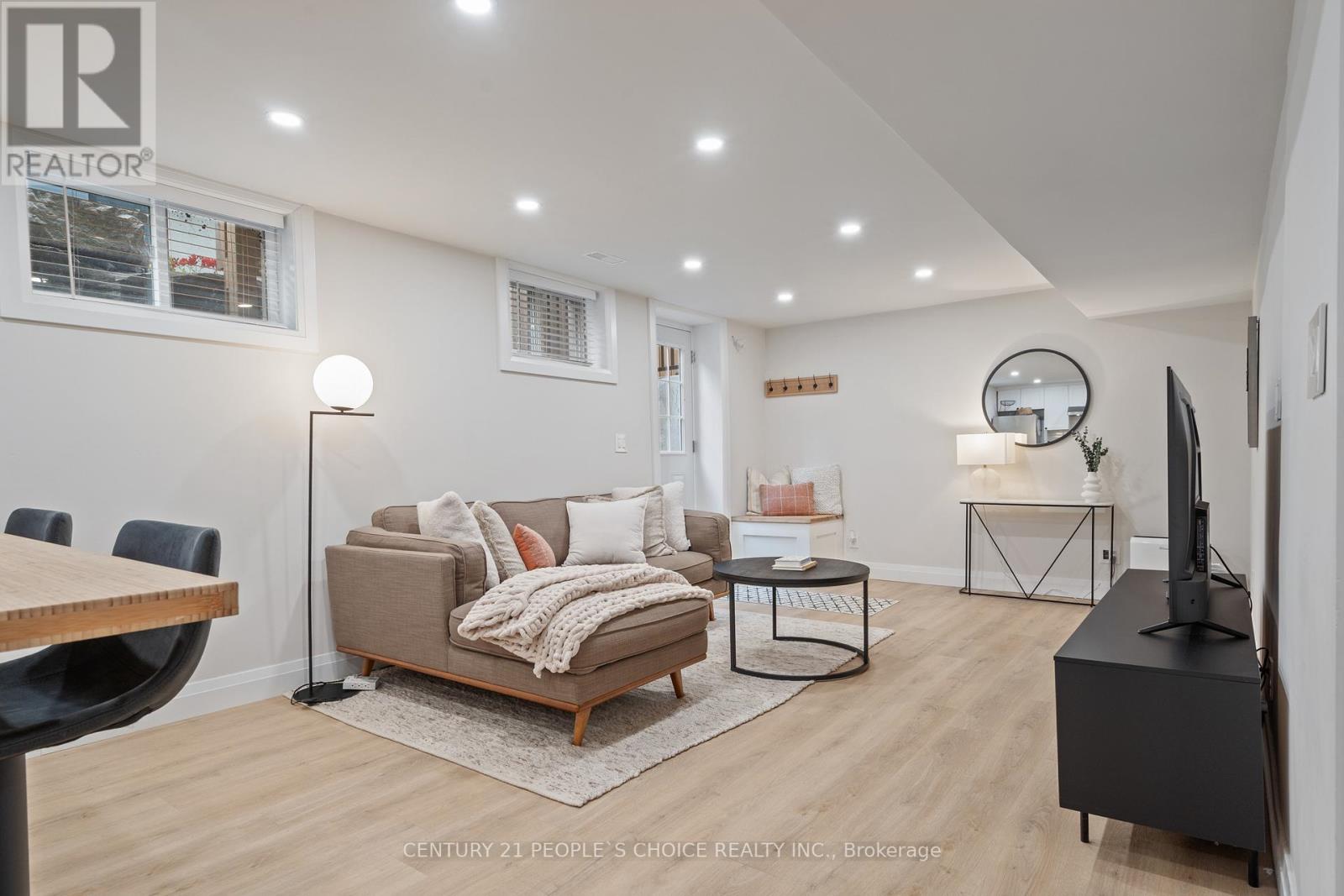 7 Carl Crescent, Hamilton, Ontario  L0R 2H4 - Photo 28 - X12455168