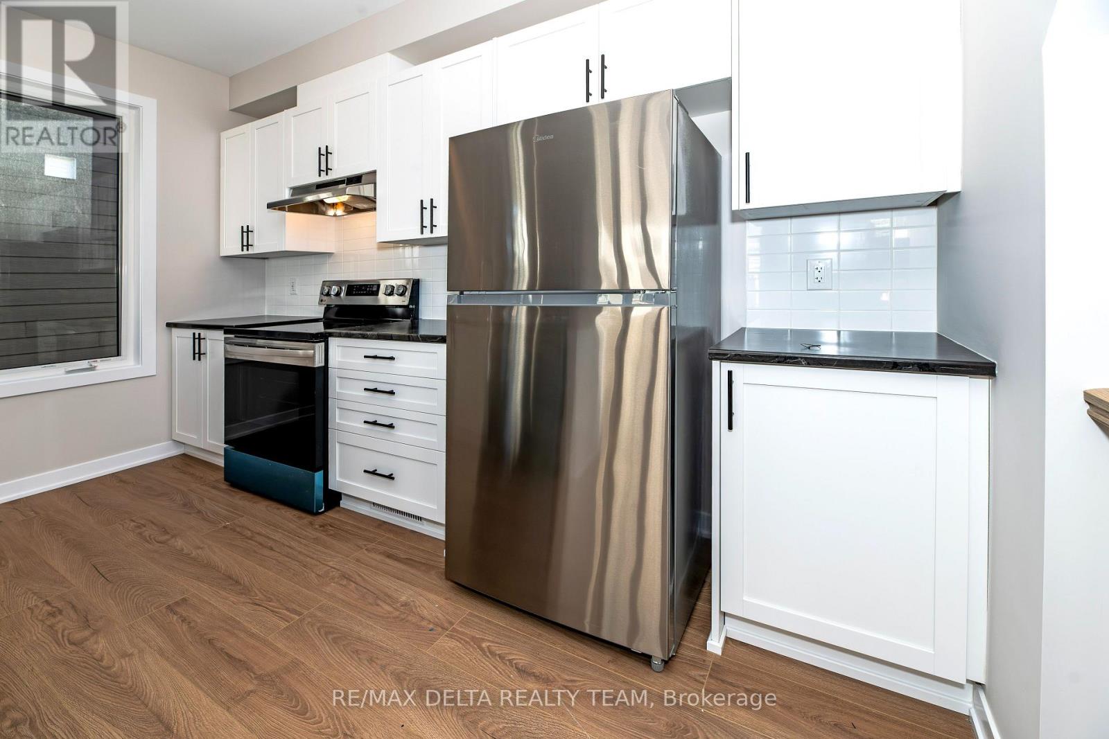 337 Catsfoot Walk S, Ottawa, Ontario  K2J 7G7 - Photo 6 - X12301595