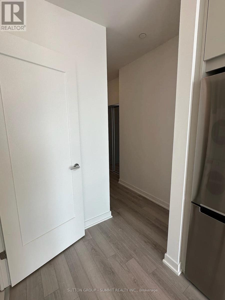 2011 - 3079 Trafalgar Road, Oakville, Ontario  L6H 7E3 - Photo 6 - W12449401