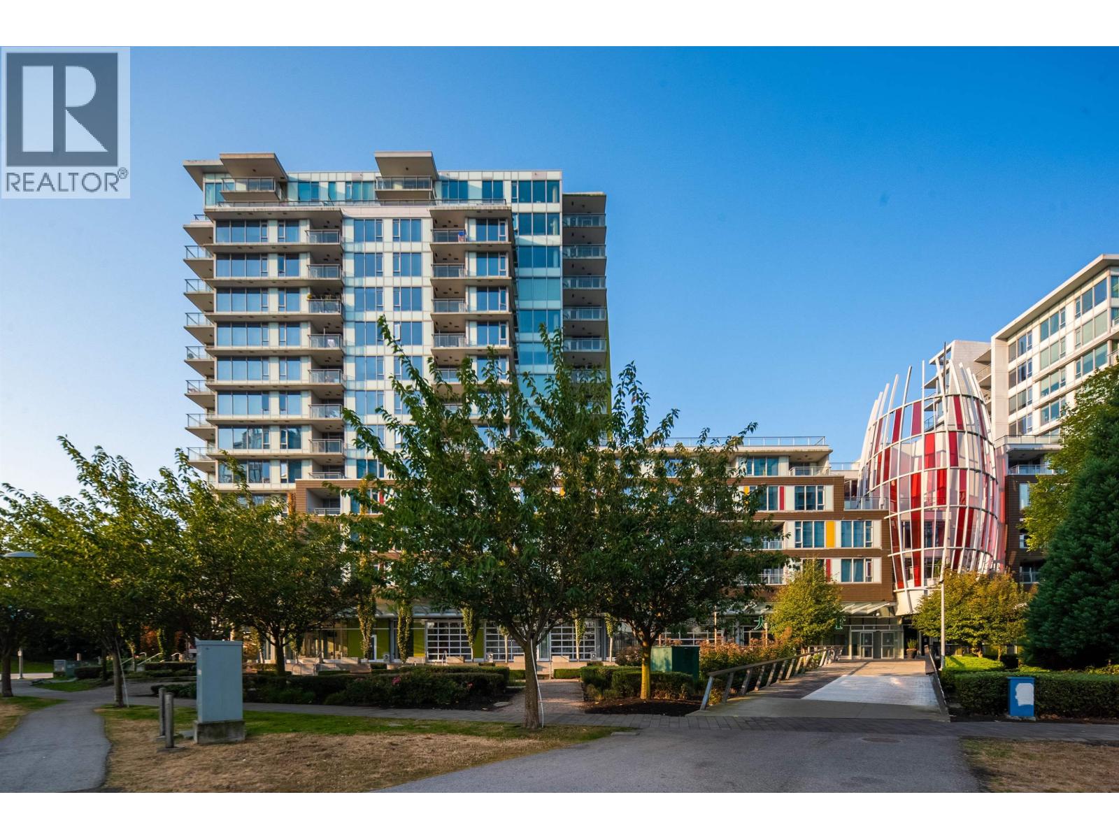 902 6971 ELMBRIDGE WAY, Richmond, British Columbia